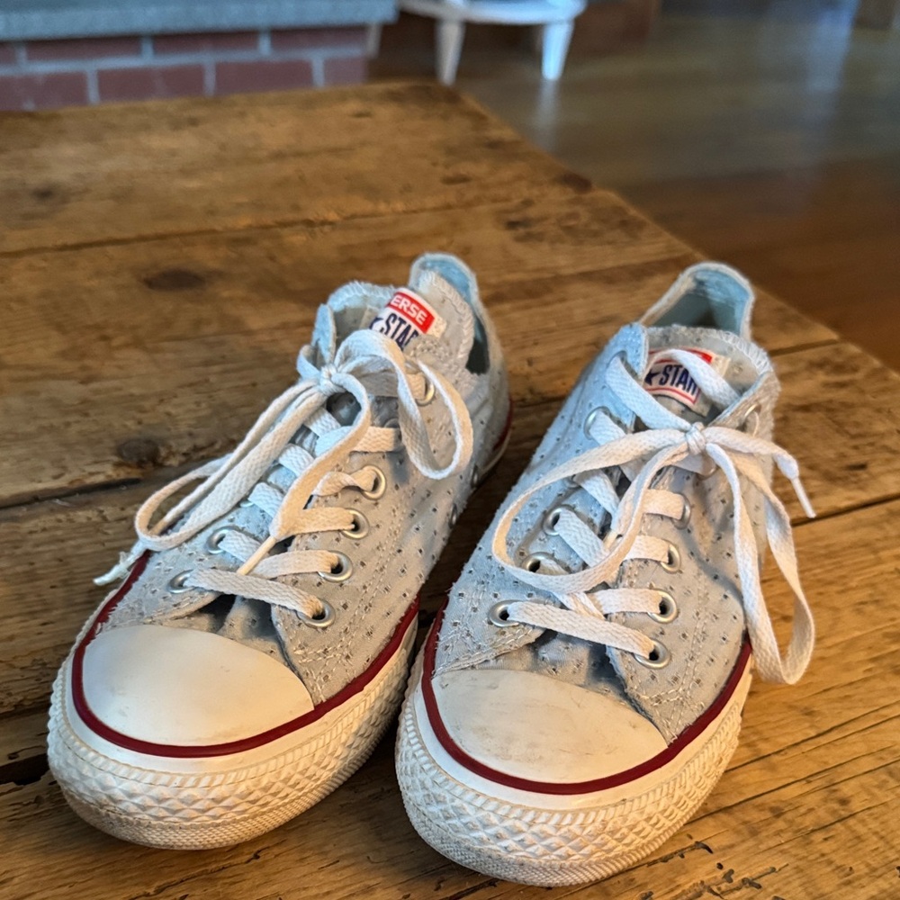 Converse Kids Sneakers in White and Red